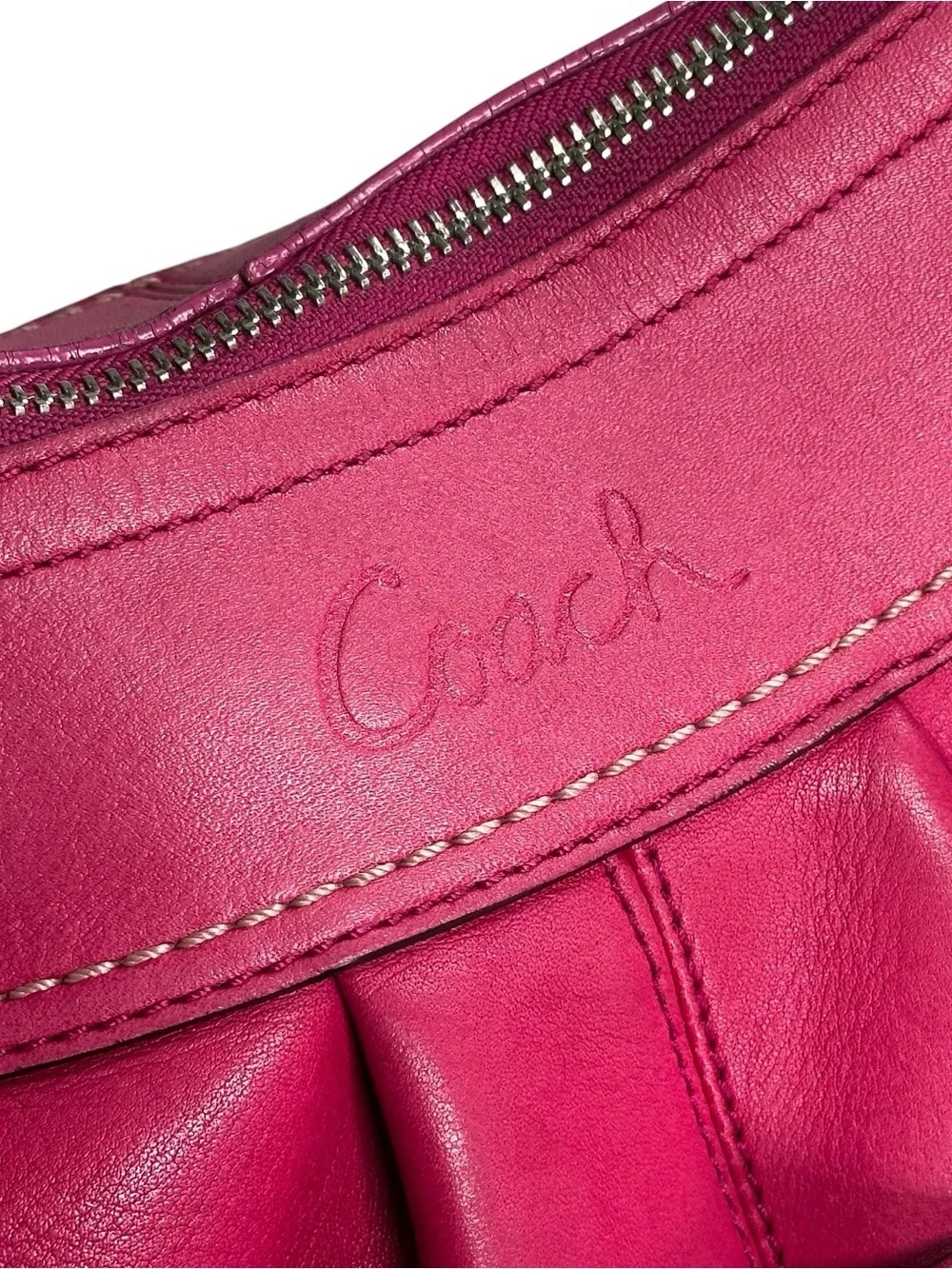 2009 Coach SoHo Pleated Leather Hobo Shoulder Bag Hot Pink Buckle F13731 Purse